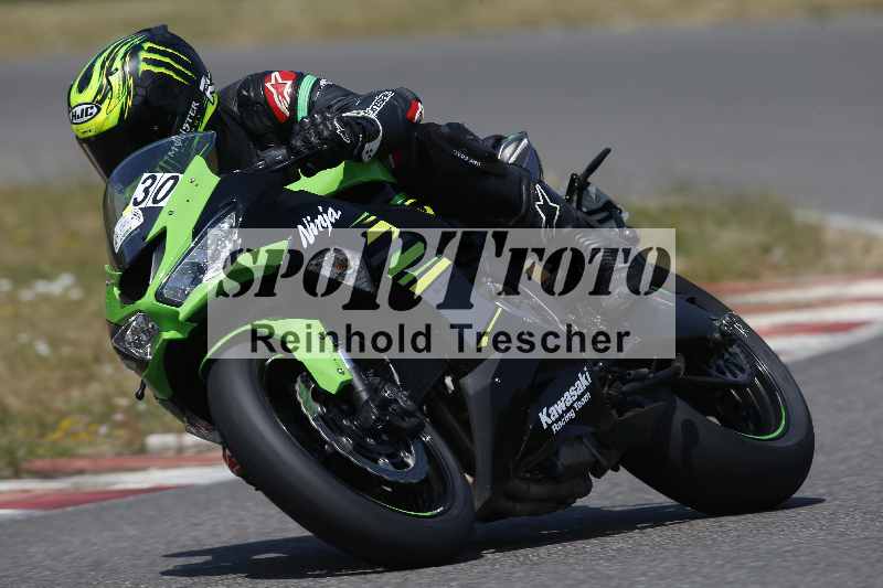 /Archiv-2023/28 05.06.2023 Moto Club Anneau du Rhin/vert-medium/30